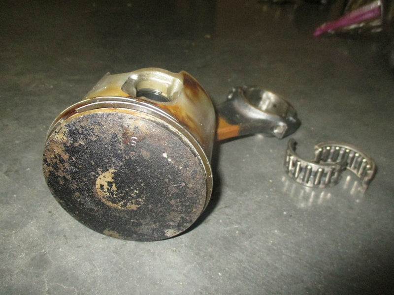 Yamaha HPDI 200hp outboard starboard piston and rod