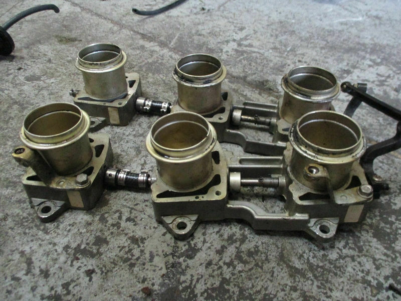 2001 Evinrude 250hp Ficht outboard throttle body set 5004248