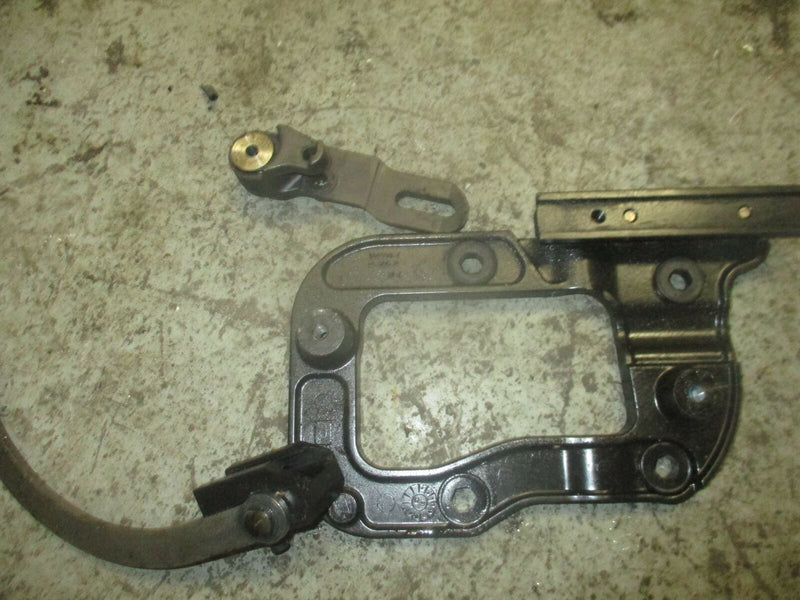 Mercury Verado 175hp outboard shift bracket 895739-C