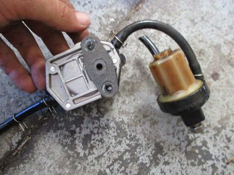 2001 Yamaha outboard fuel pump and filter 692-24410