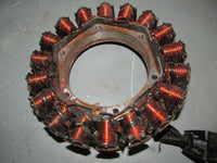 Load image into Gallery viewer, 1999 Johnson J150FSXECR 150hp outboard 2-stroke stator 585257
