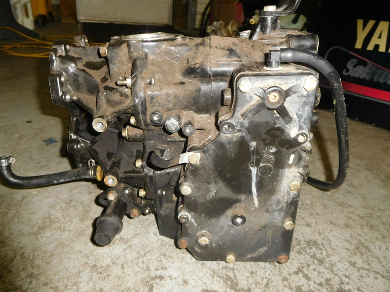 2005 Johnson 40hp 2-stroke outboard crankcase block