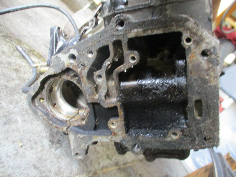 1997 Johnson 35hp AML35D outboard crankcase block