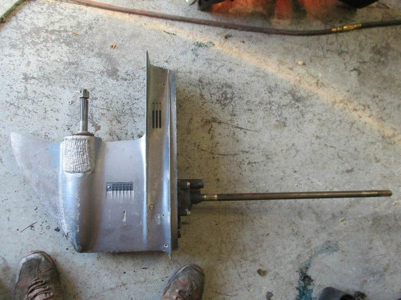 1990 Yamaha 115 hp ETXD outboard lower unit 25"