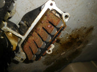 Load image into Gallery viewer, 1988 Johnson J200TXCCR outboard intake manifold/reed valve set 332243, 332264
