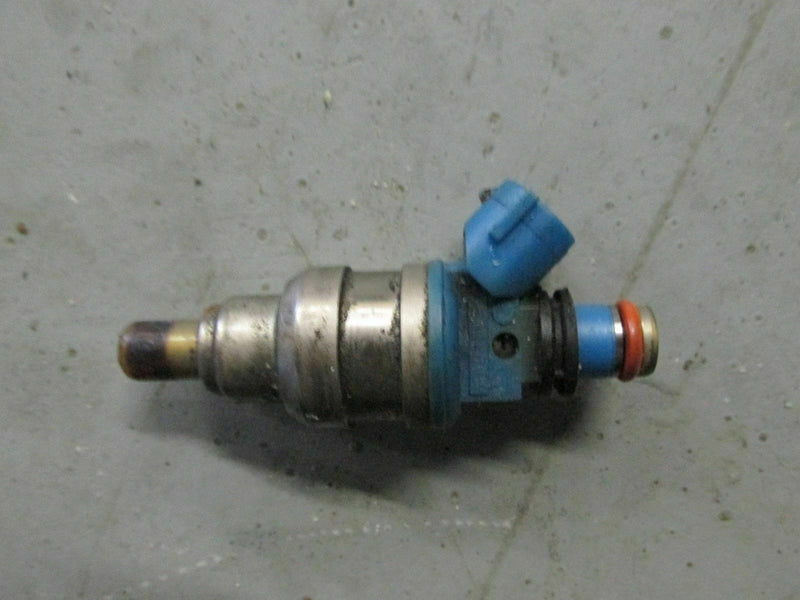 1999 Suzuki Outboard DF 60 70 hp fuel injector 15710-99E00