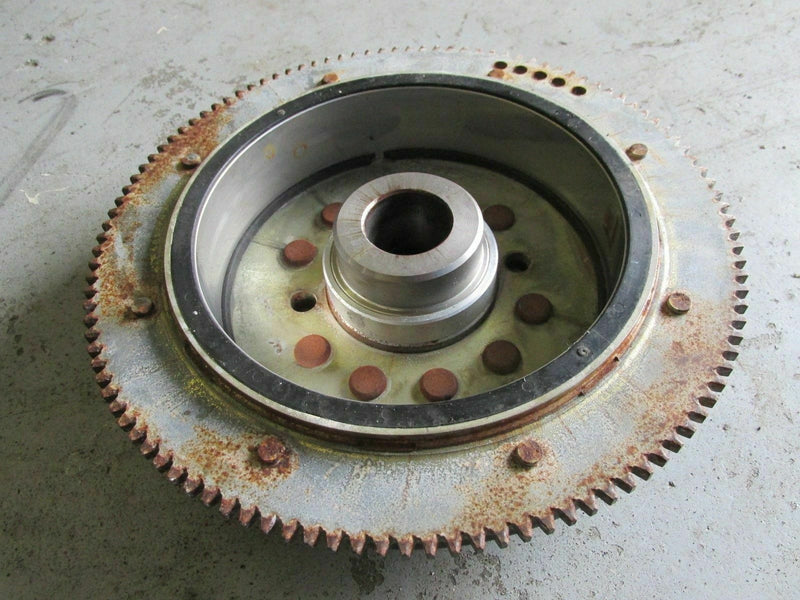 1999 Yamaha Outboard 225 250 hp TXRX Saltwater series 2 flywheel 61A-85550-01-00