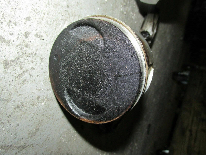 2000 Suzuki Outboard DF 70 hp 07001F-032459 piston and rod 12111-99E01