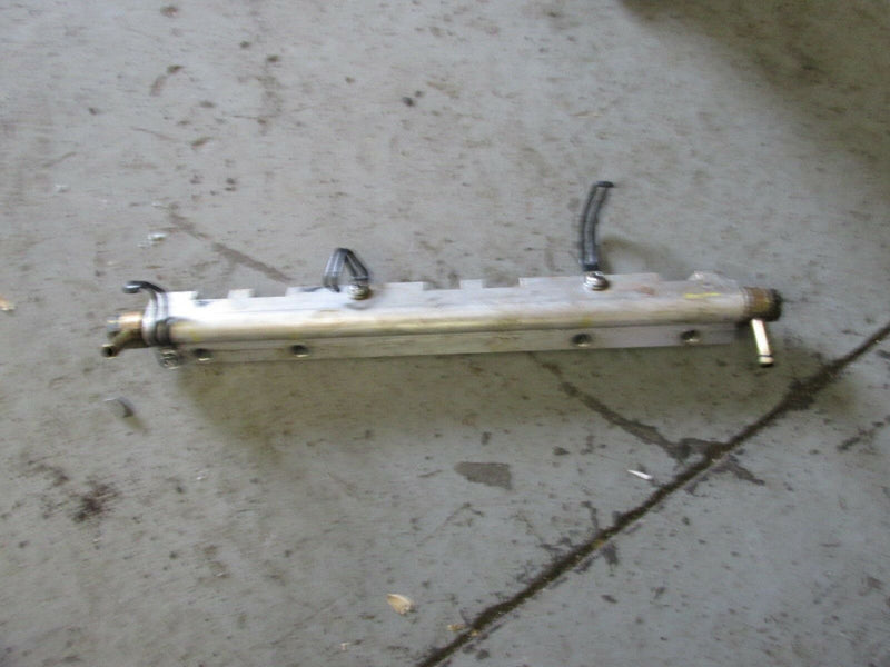 1994 Suzuki Outboard DT 200 two stroke fuel rail 15750-92E04