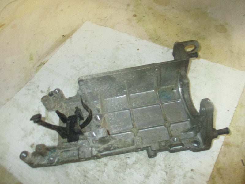 2001 Yamaha 50 hp outboard 4 stroke bracket 62Y-01