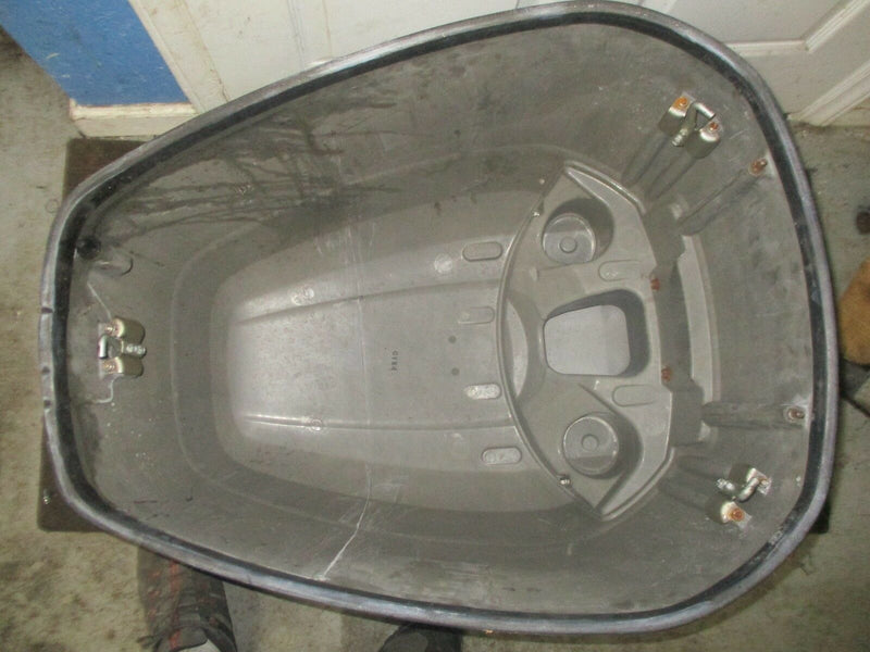 2004 Yamaha 200hp ox66 2-stroke V6 outboard top cowling