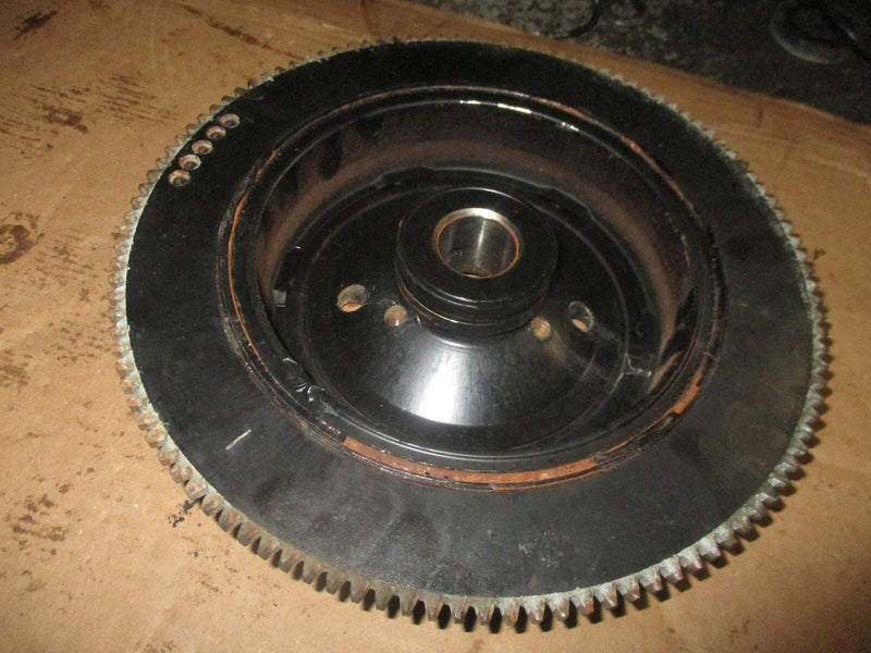 2001 Yamaha 115 hp outboard flywheel 6n7-85550-00