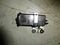 Load image into Gallery viewer, 2008 Yamaha outboard 350 hp V8 4 stroke Air canister 6P2-24170-00-00
