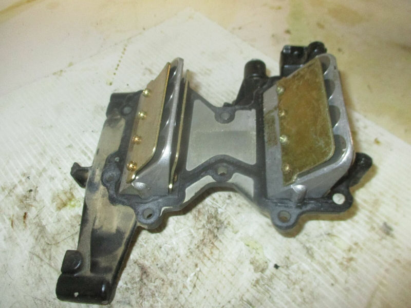 Evinrude Tracker 40hp outboard intake manifold with reeds (334056)