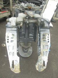 Load image into Gallery viewer, Yamaha 100hp 4 stroke outboard 20" shaft midsection
