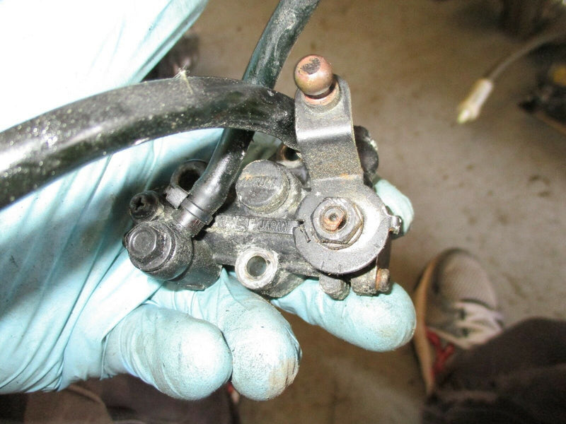 Mercury L150 Carbureted outboard oil pump