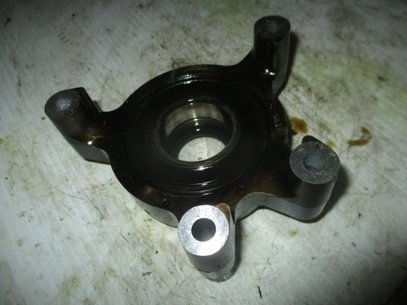 Suzuki DF175 175hp outboard lower bearing carrier (12734-96J00)