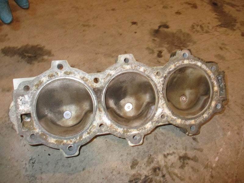 Force 2 stroke outboard cylinder head