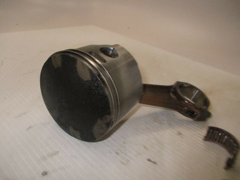 Evinrude 150hp Ocean Pro outboard starboard piston and rod 436243