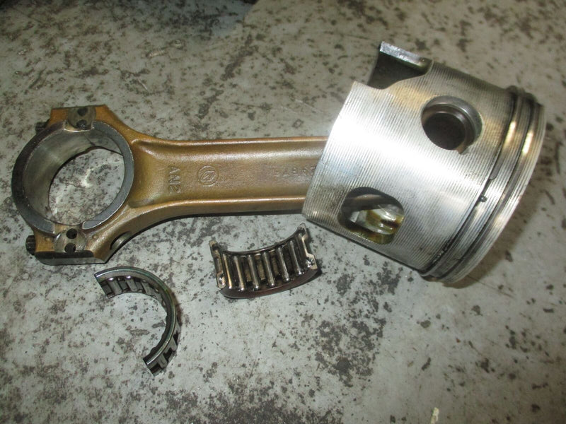 Evinrude Ocean Pro 200 hp outboard after market port piston and rod (3019PS)