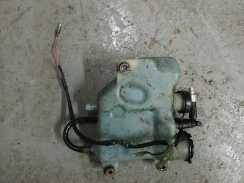 1989 Yamaha outboard 25hp 2-stroke 25LF oil tank 6L2-21707-01-00
