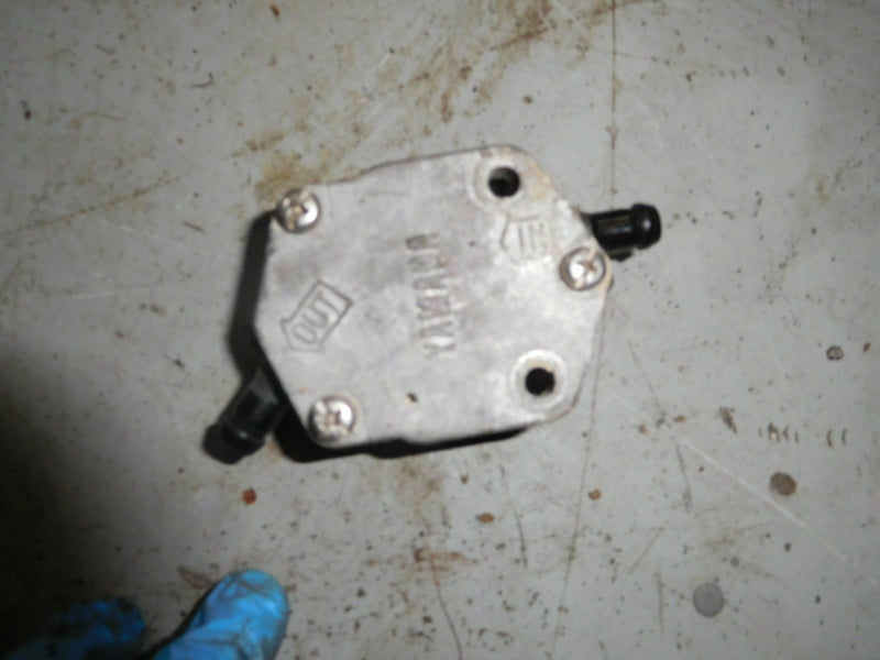 1995 Yamaha 225hp outboard fuel pump (6E5-24410-03-00)