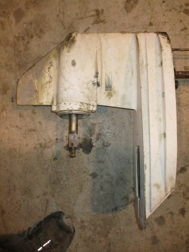 Force 2 stroke outboard lower unit with 20" shaft