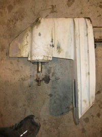 Load image into Gallery viewer, Force 2 stroke outboard lower unit with 20" shaft
