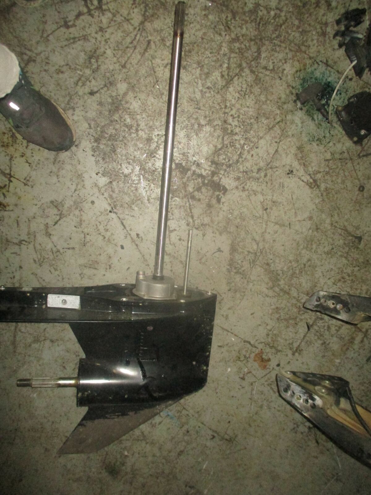 Mercury outboard 25" lower unit 1600M 800286 C3 PARTS ONLY