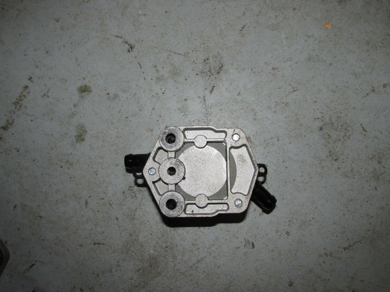 1995 Yamaha Outboard 225 hp Saltwater series 2 OX66 fuel pump 6E5-24410-03-00
