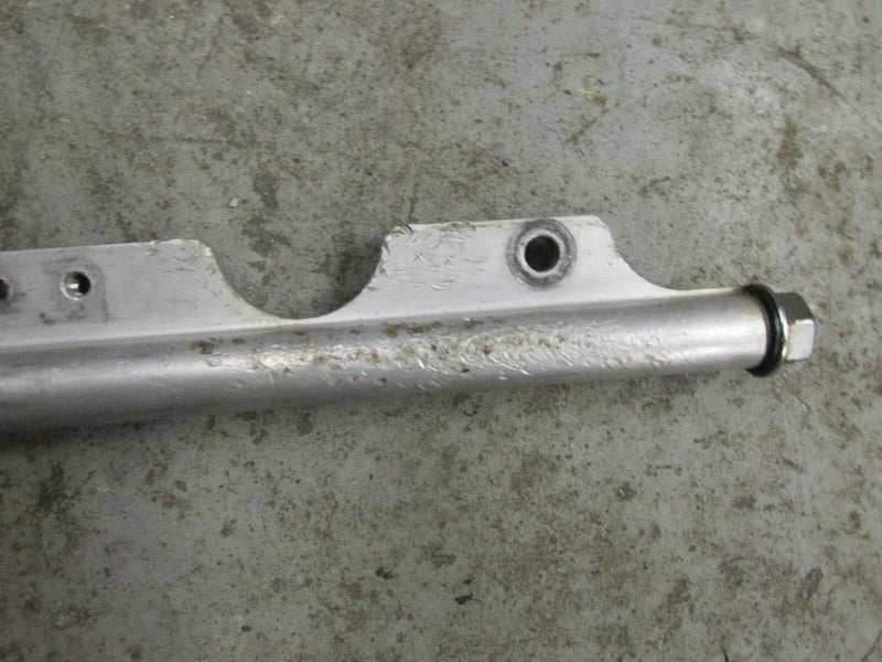 2006 Suzuki outboard DF140 4-stroke fuel rail 15751-90J03