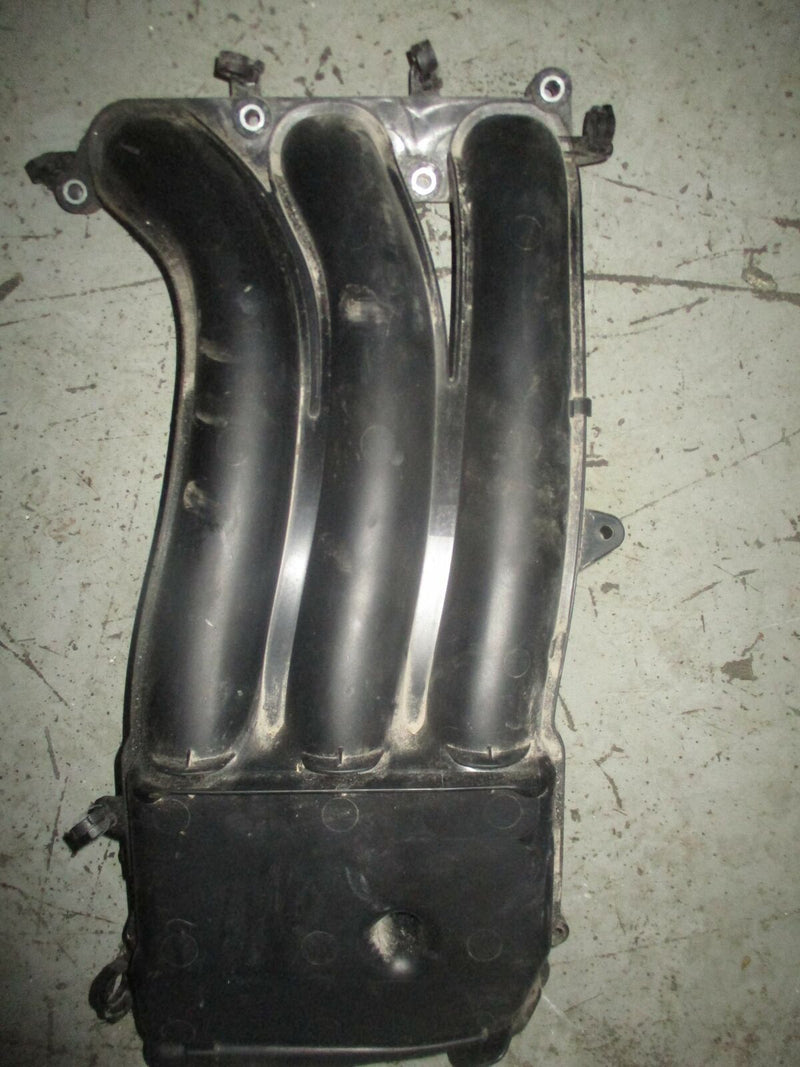 Yamaha 4.2L 300hp 4 stroke outboard intake silencer (6CE-13641-00-00)