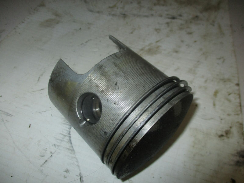 Suzuki DT150 150hp outboard starboard piston (12110-88D41)