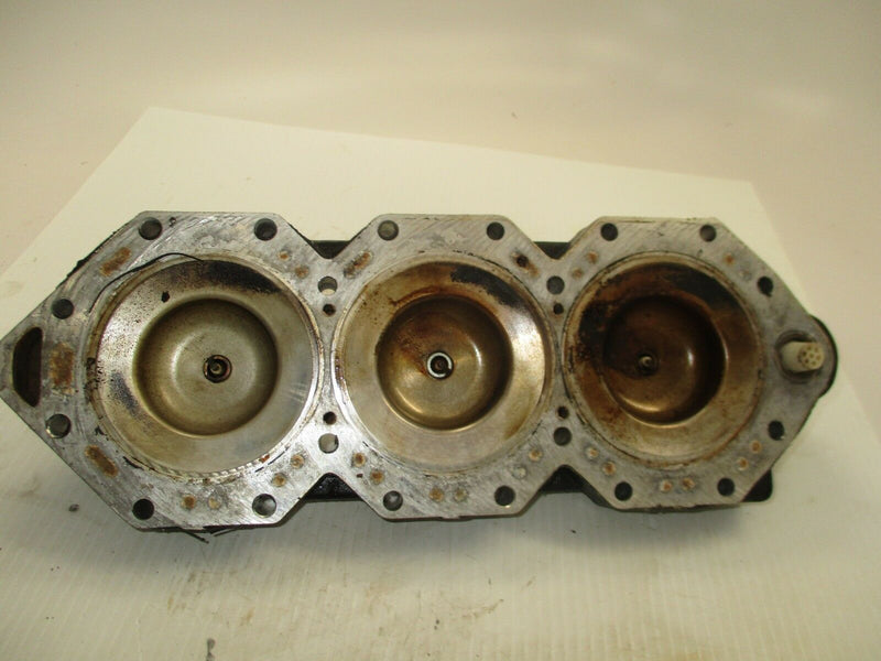 Evinrude 150hp Ocean Pro outboard cylinder head 337548