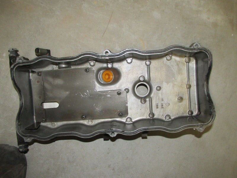 Suzuki DF 60 70hp cylinder head cover