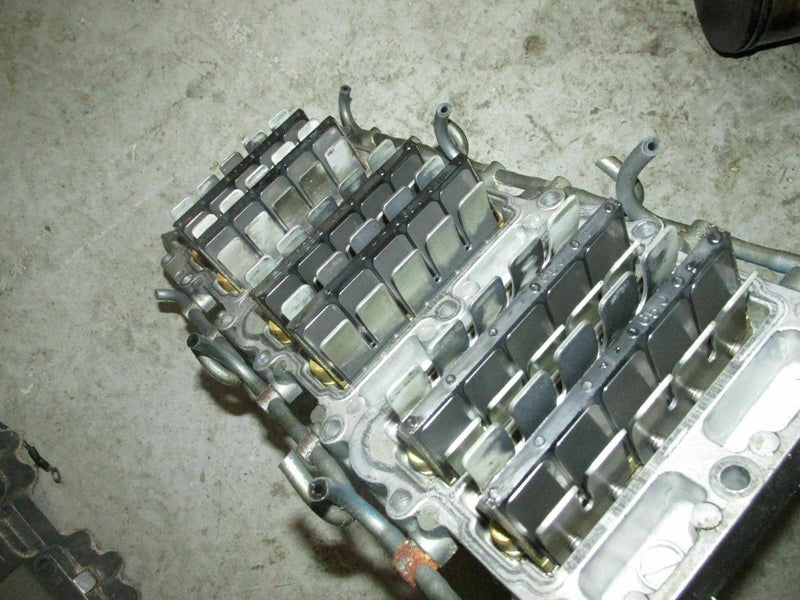 1997 Yamaha outboard S250TURV 250hp 2-stroke intake manifold 65L-13610-00-00