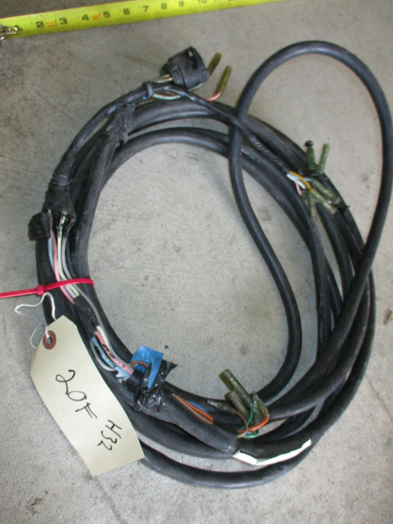 Suzuki outboard round black plug style 20ft extension BROKEN PLUG