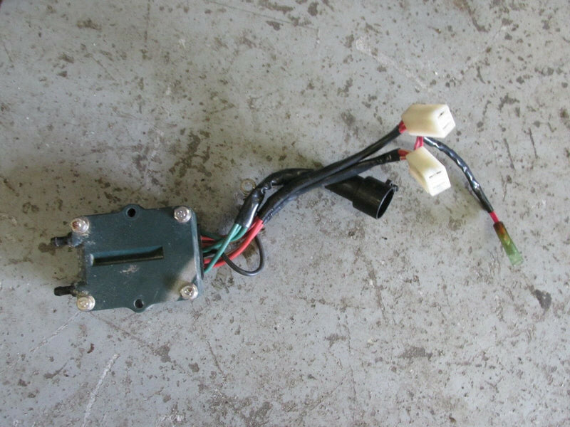 1990 Yamaha saltwater series carbureted 250 ETXD rectifier regulator 61A-81960-0