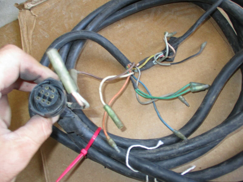 Suzuki outboard round black plug style 15ft rigging harness