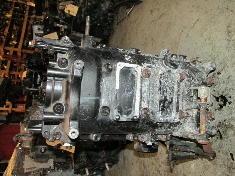 2002 Suzuki outboard DF70 4 stroke 07001F-251942 crankcase block 11300-99E05-019