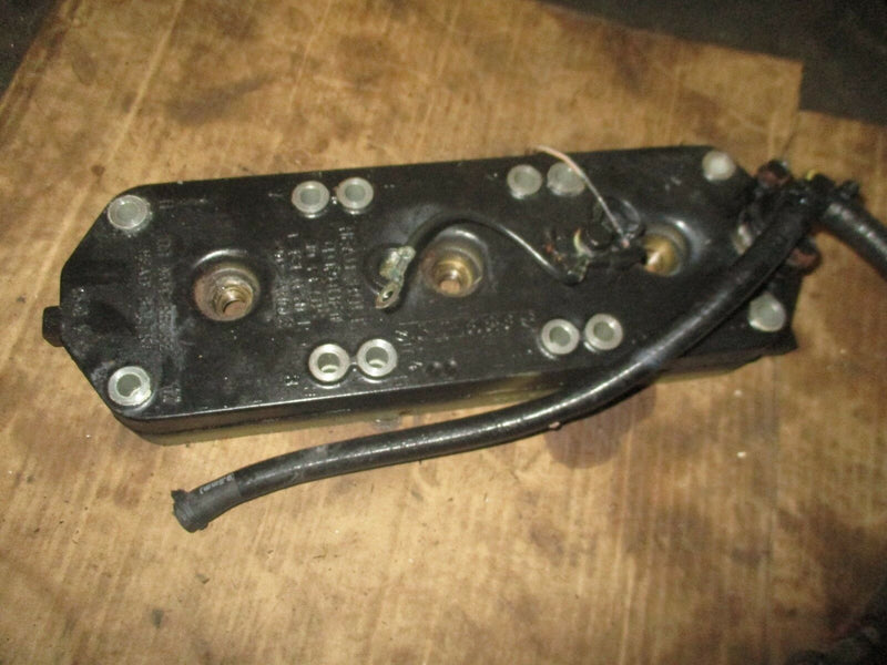 2001 Mercury 150hp carbureted 2-stroke outboard port cylinder head 858282-c