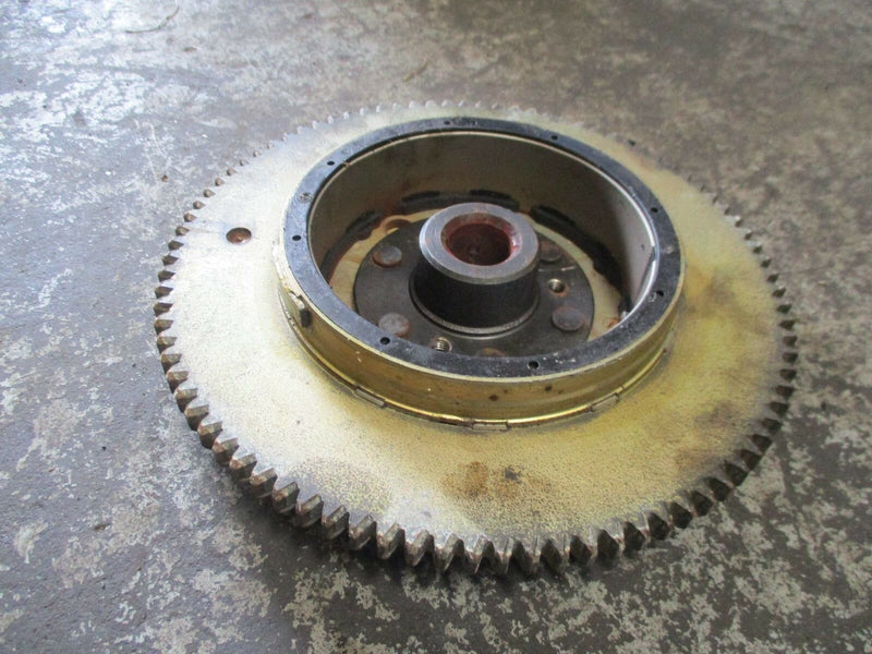 1994 Yamaha outbord 50hp flywheel 6h5-85550