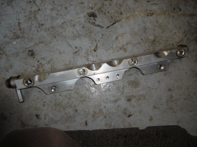 2008 Suzuki DF115 outboard fuel rail 15750-90j00