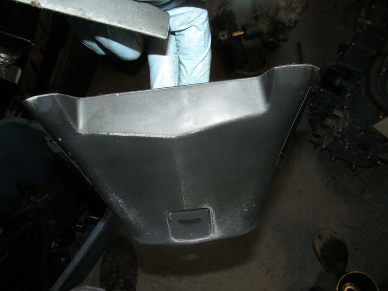 1992 Suzuki outboard DT85 2 stroke 08501 231152 apron cover 61131-95201-OED