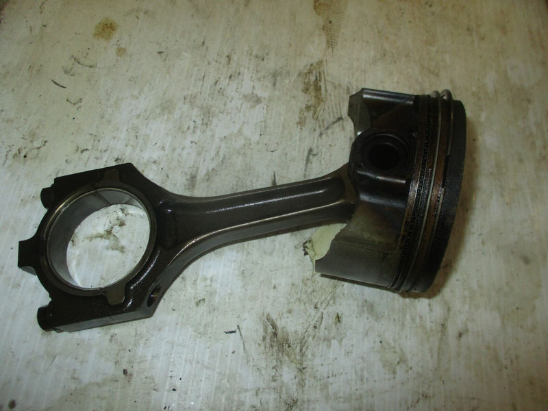 Yamaha 200hp 4 stroke outboard piston and rod (69J-11631-00-B0)