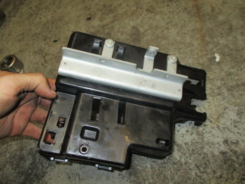 2003 Yamaha 90hp 4-stroke outboard relay holder 6G1-81952