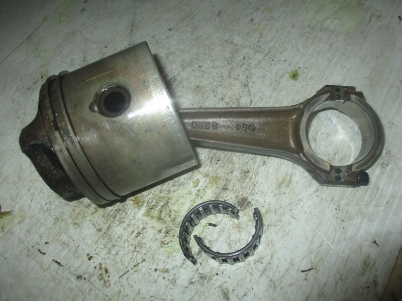 Evinrude 100hp 2 stroke outboard piston and rod (393924)