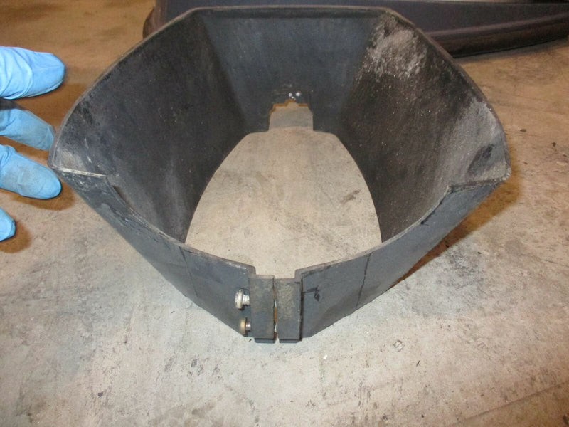 Yamaha 40hp 2 stroke outboard plastic apron