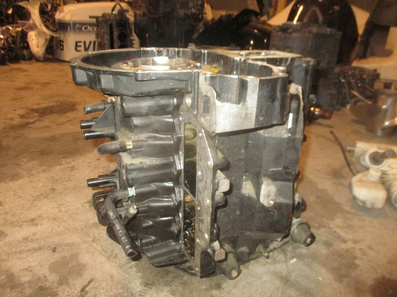 1998 Johnson Ficht 115hp 2-Stroke Outboard Crankcase Block 439546