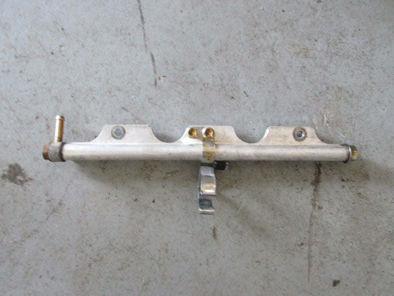 Suzuki Outboard DF 140 hp fuel rail delivery pipe 15751-90J02